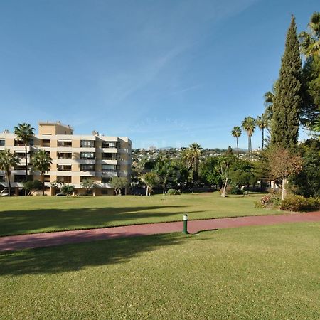 Apartament Torres De Aloha 2 Bdr Puerto Banus Marbella Zewnętrze zdjęcie