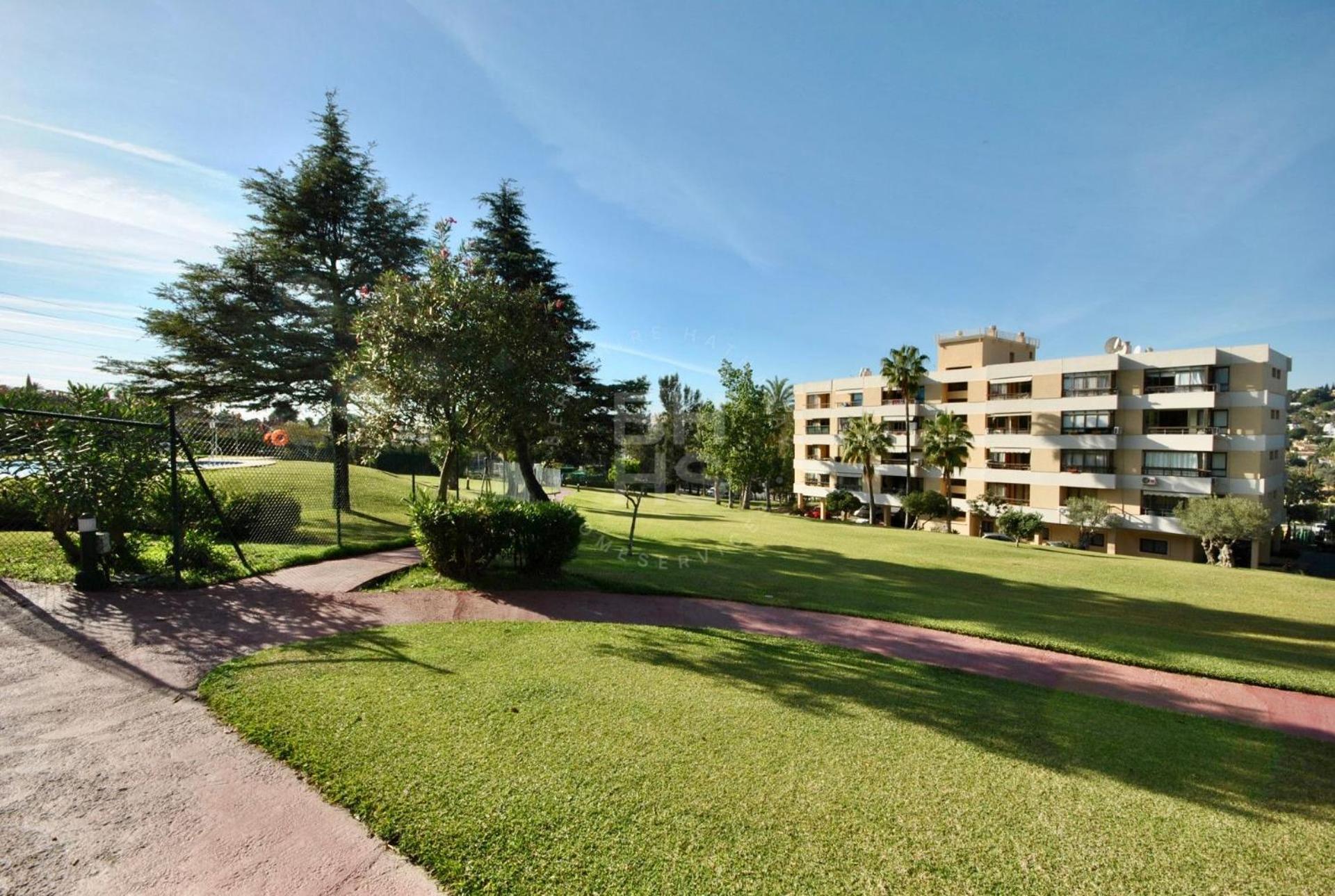 Apartament Torres De Aloha 2 Bdr Puerto Banus Marbella Zewnętrze zdjęcie